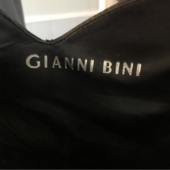 EUC Gianni Bini Zip-up Black Leather Booties with sexy bow on each side - Picture 4 of 11